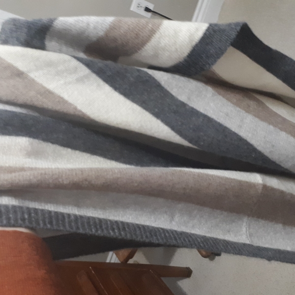 Infinity cashmere scarf - Picture 2 of 5